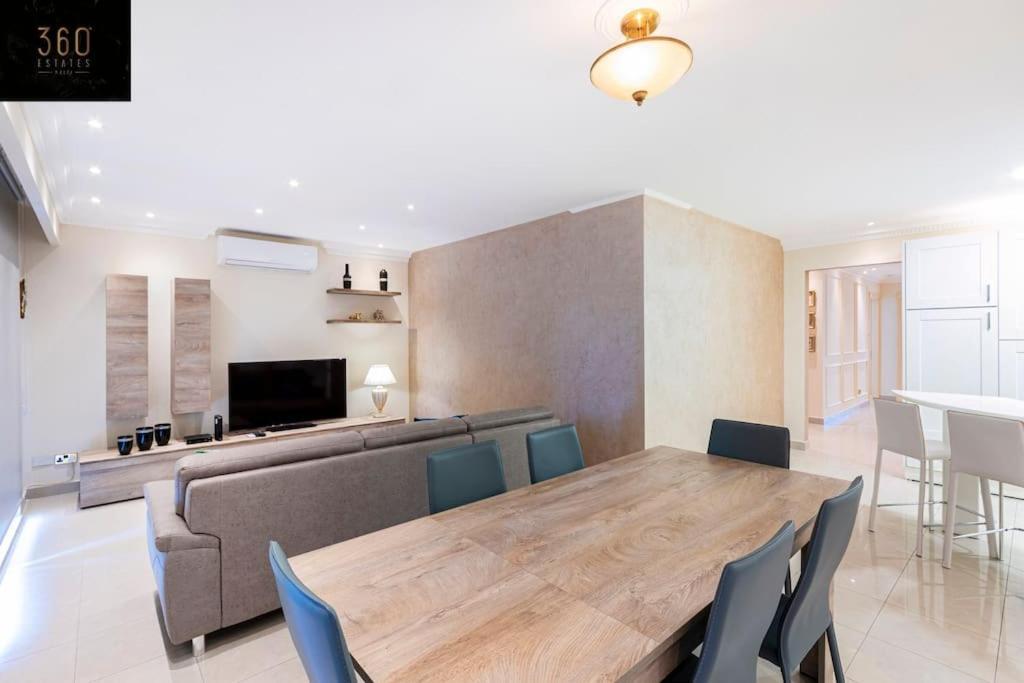 One Of A Kind, Seafront Property In St Georges Bay By 360 Estates Saint Julian's Екстериор снимка