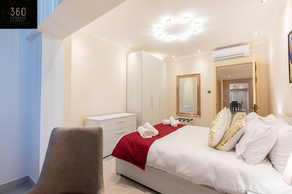 One Of A Kind, Seafront Property In St Georges Bay By 360 Estates Saint Julian's Екстериор снимка